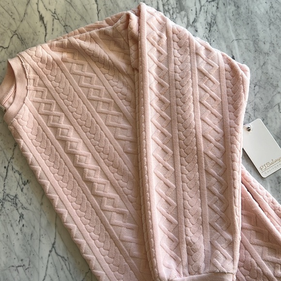 Pj salvage pink cable set crew neck and shorts velour soft holiday lounge - Picture 6 of 11